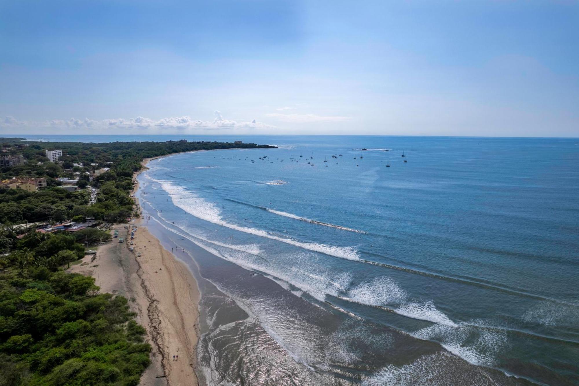 Hotel Iguana Surf Camp à Tamarindo Extérieur photo
